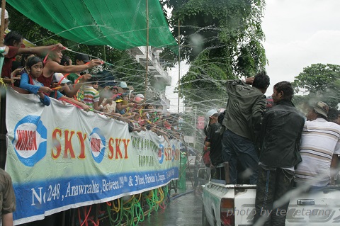 2010年頃のヤンゴンの水かけ祭り